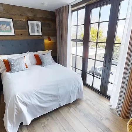 Hotel Merchants Manor Falmouth